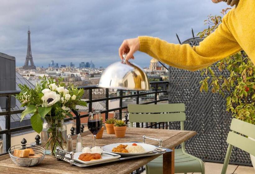 اتاق سوپریور با چشمانداز, Le Littre