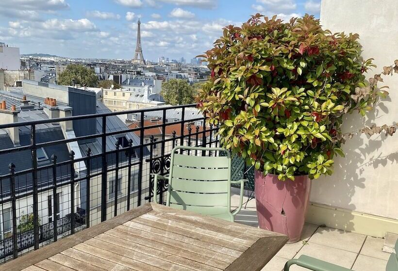 اتاق اجرایی, Le Littre