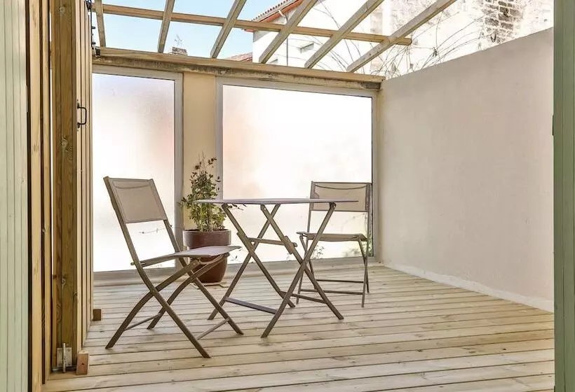 Standard Room with Terrace, Restaurant Charbonnel