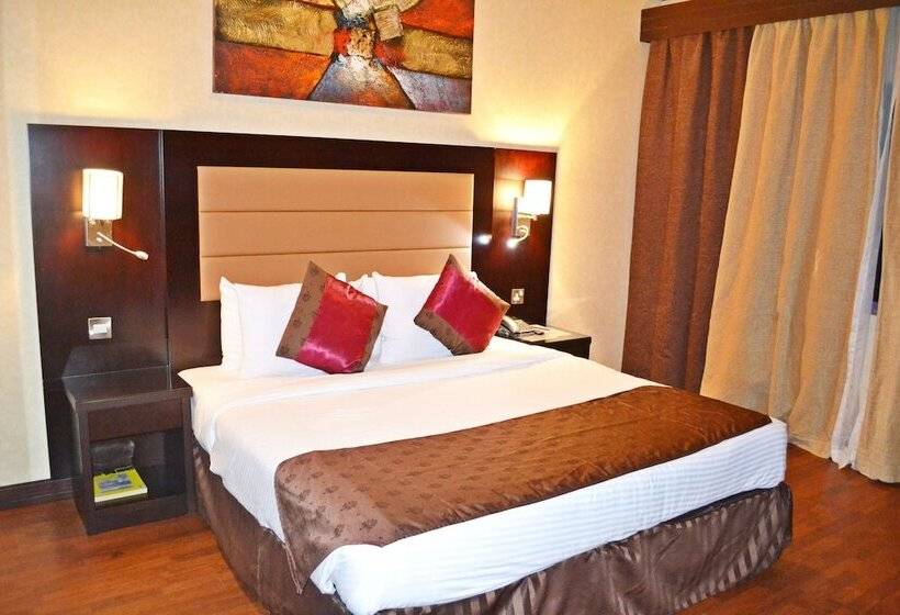 デラックスルーム, Strand