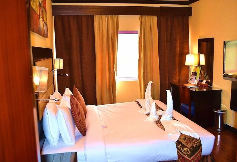 デラックスルーム, Strand