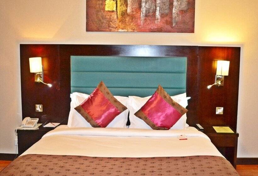 デラックスルーム, Strand