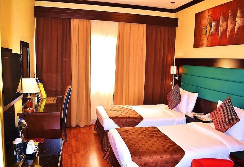 スイート, Strand