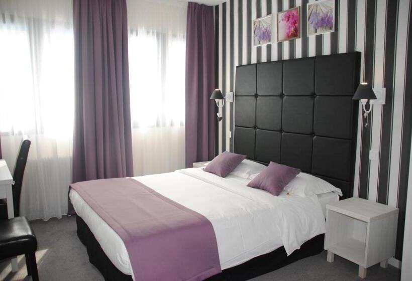 Номер Стандарт, Auberge De L'etoile