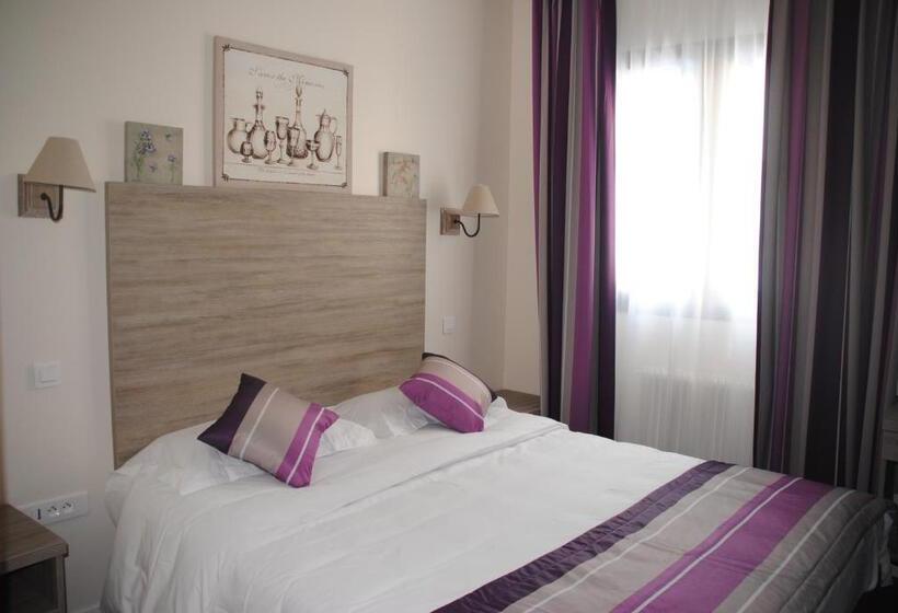 Comfort room with garden view, Auberge De L'etoile