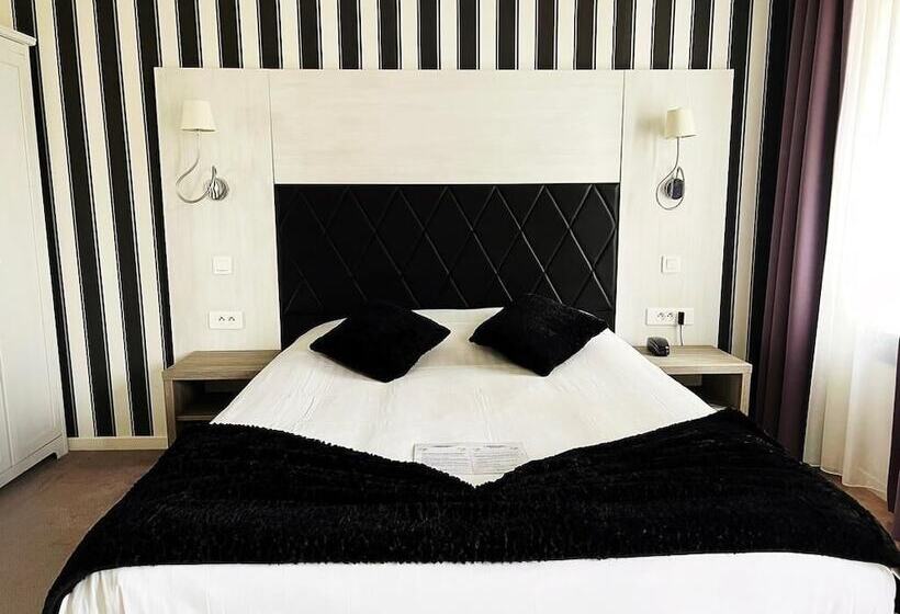 Полулюкс, Auberge De L'etoile