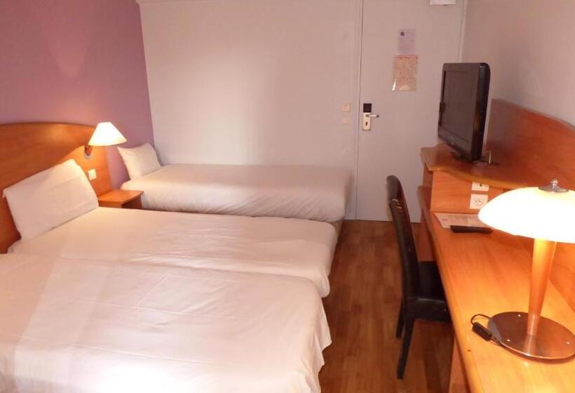 스탠다드 트리플 룸, Central