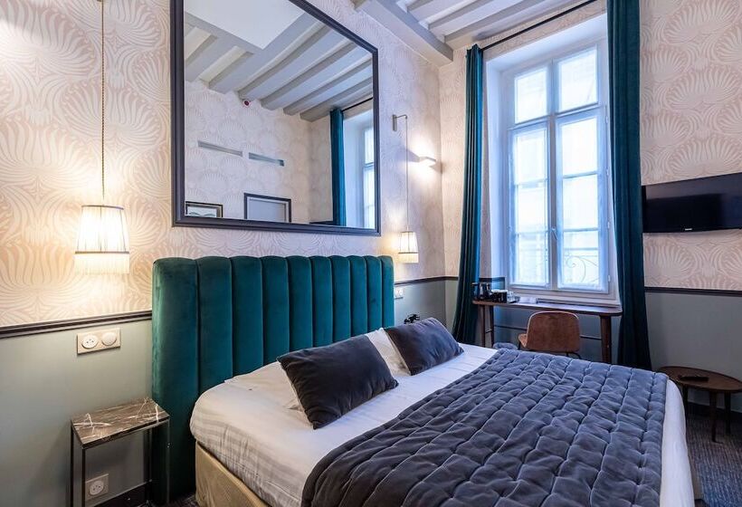 スーペリアールーム, Dauphine Saint Germain