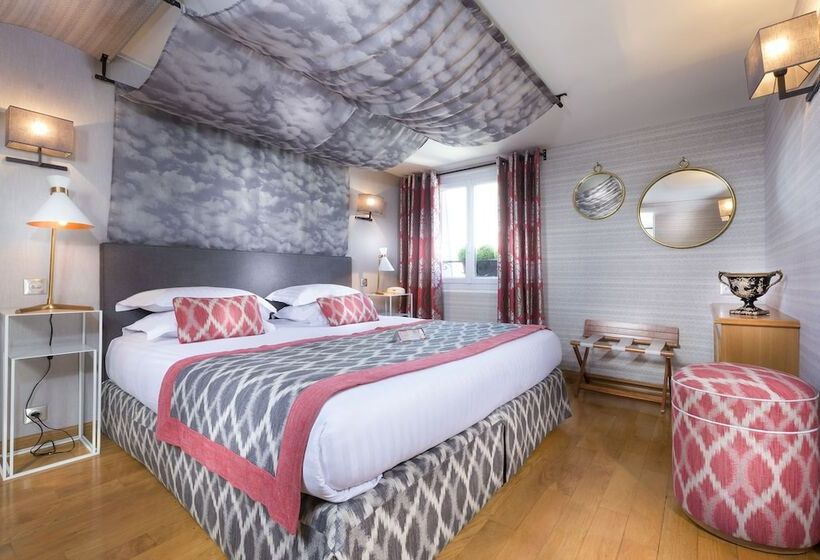 ジュニアスイート, Dauphine Saint Germain