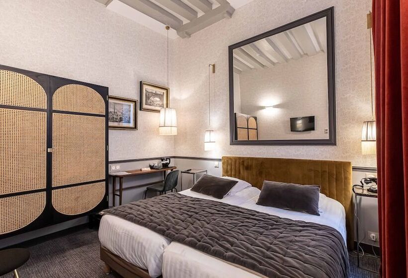 スーペリアールーム, Dauphine Saint Germain