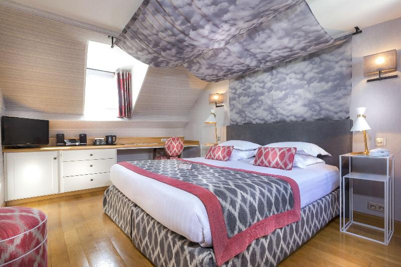 ジュニアスイート, Dauphine Saint Germain