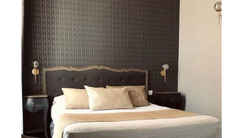Номер Superior, Des Augustins