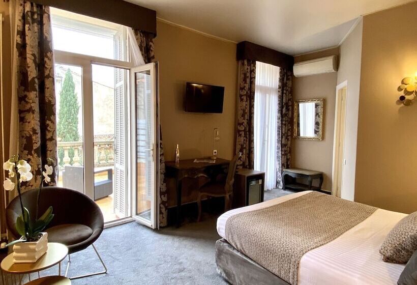 豪华房间, Des Augustins