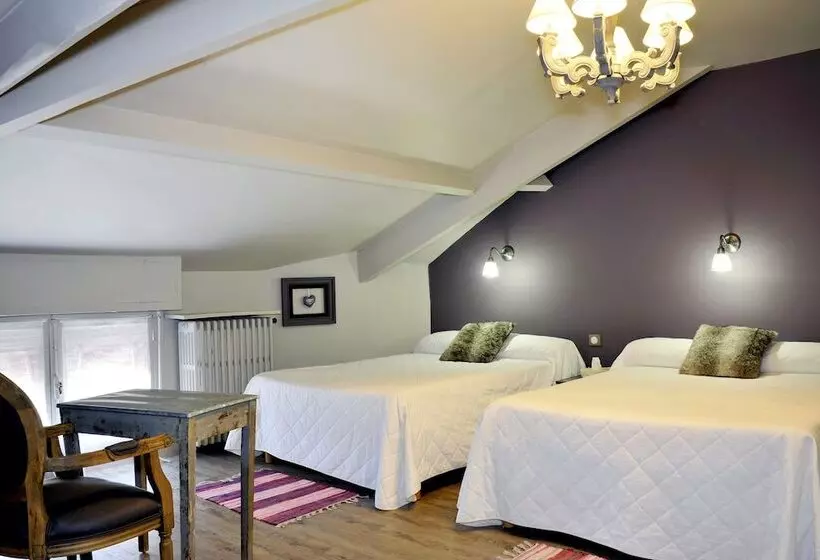 Chambre Triple Standard, Du Commerce