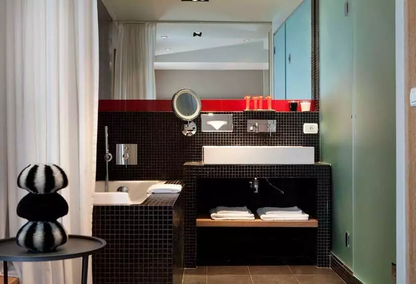 デラックスルーム, Golden Tulip Opera De Noailles