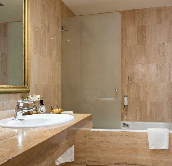 Полулюкс, Grand Hôtel Bristol