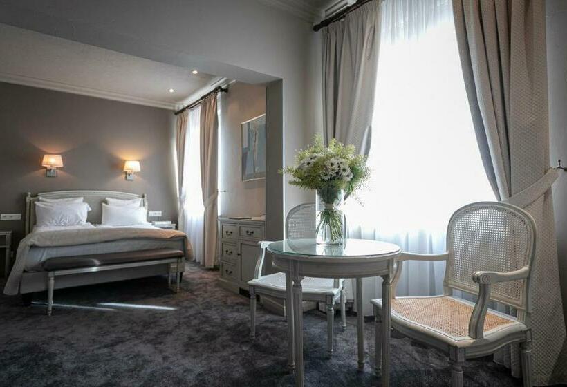 Полулюкс, Grand Hôtel Bristol