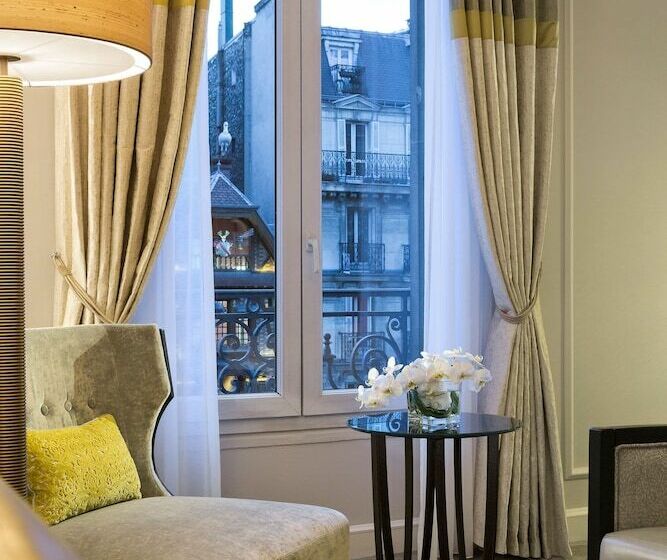 Camera Executive, Hilton Paris Opera