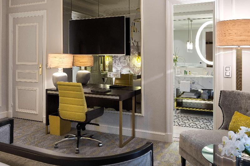 Camera Executive, Hilton Paris Opera