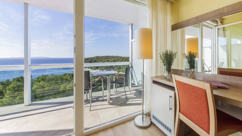 Camera Executive, Hilton Paris Opera