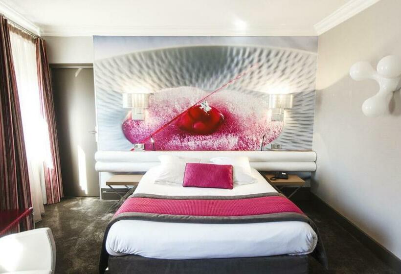 Номер Престиж, Hostellerie Du Chapeau Rouge