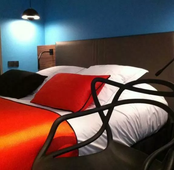 プレステージルーム, Hostellerie Du Chapeau Rouge