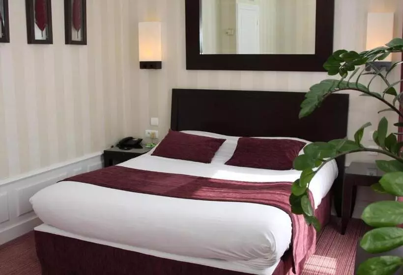 スーペリアールーム, Hostellerie Du Chapeau Rouge