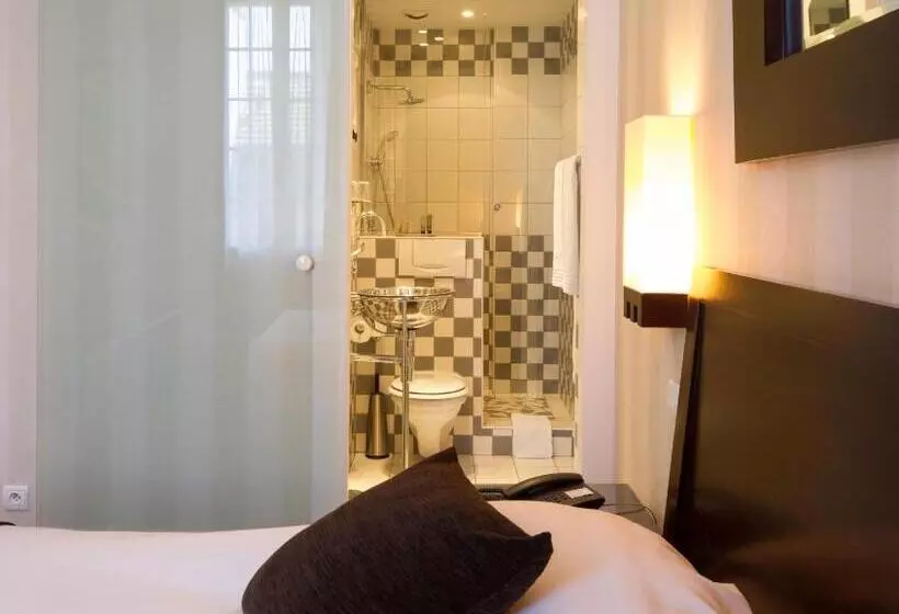スタンダードルーム, Hostellerie Du Chapeau Rouge