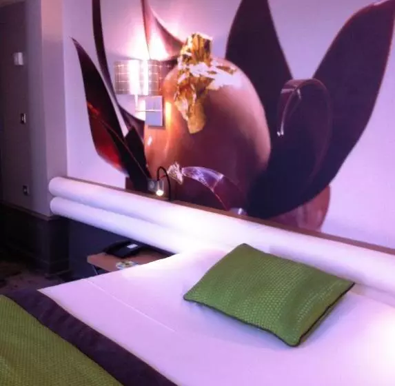 デラックスルーム, Hostellerie Du Chapeau Rouge