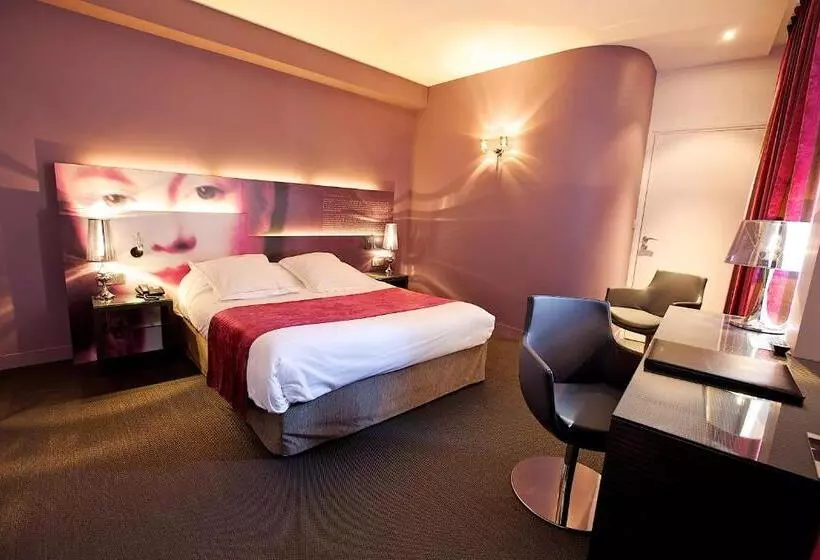 デラックスルーム, Hostellerie Du Chapeau Rouge