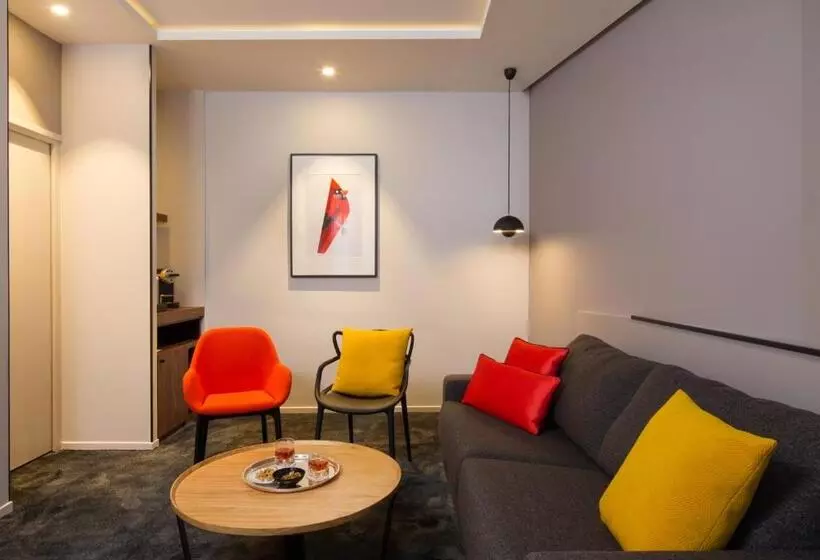 ジュニアスイート, Hostellerie Du Chapeau Rouge