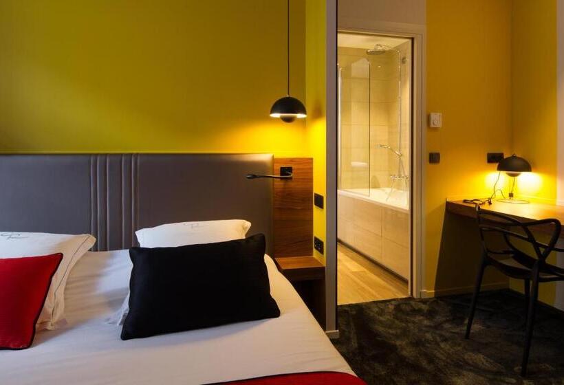 سوییت جونیور, Hostellerie Du Chapeau Rouge