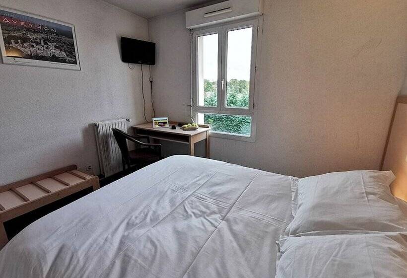 חדר סטנדרט לשלושה, Hôtel De La Poste