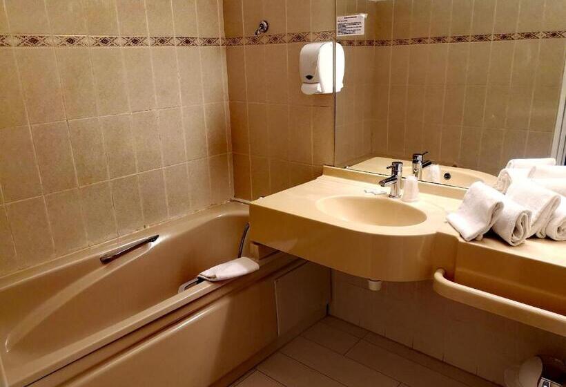 Номер Стандарт, Hôtel Restaurant De France