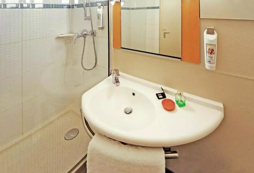 スタンダードルーム, Ibis Maisons Laffitte