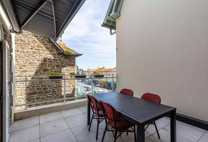 テラス付スタンダードルーム, Kyriad Saint Malo Centre Plage