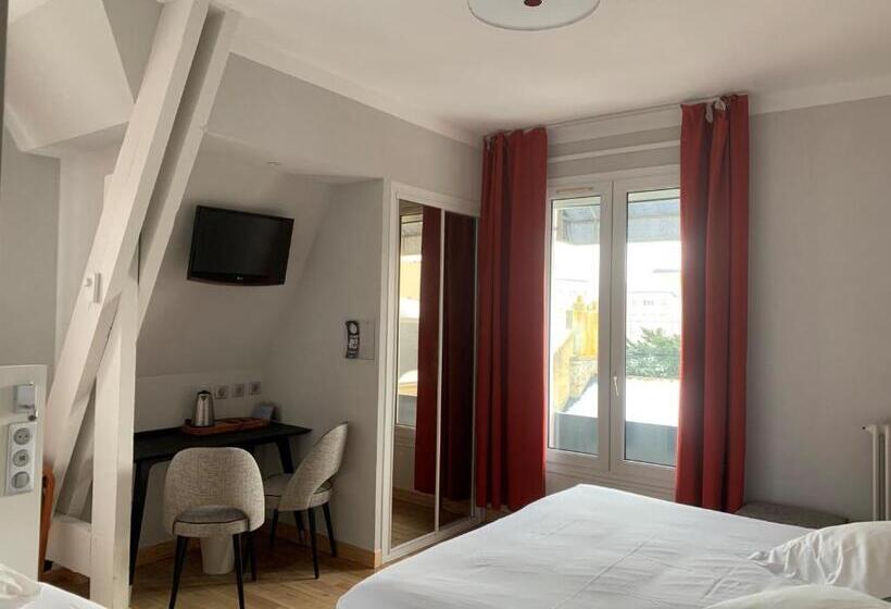 Четырехместный Номер Стандарт, Kyriad Saint Malo Centre Plage