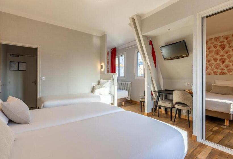Pokój Czteroosobowy Standard, Kyriad Saint Malo Centre Plage