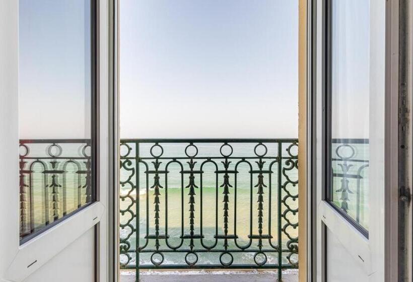 Четырехместный Номер Стандарт Вид на Море, Kyriad Saint Malo Centre Plage