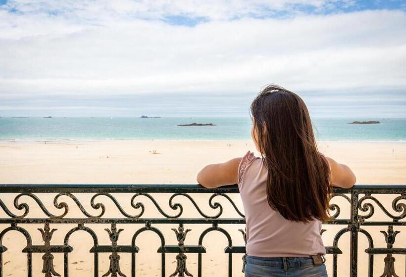 Четырехместный Номер Стандарт Вид на Море, Kyriad Saint Malo Centre Plage