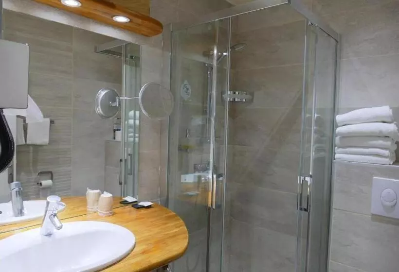 スタンダード5人部屋, Kyriad Saint Malo Centre Plage