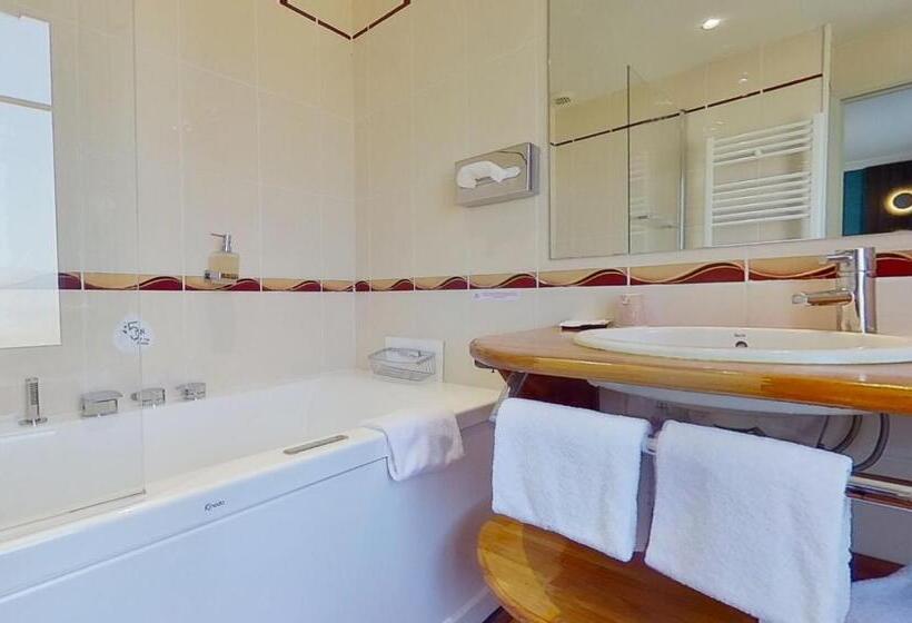 غرفة سوبيريور مطلّة علي البحر, Kyriad Saint Malo Centre Plage