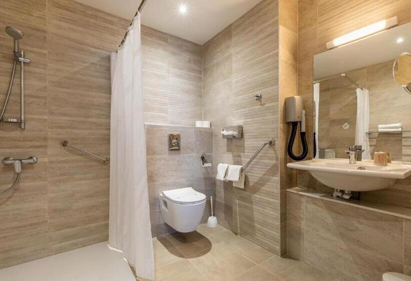 Номер Стандарт, Kyriad Saint Malo Centre Plage