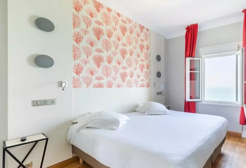 オーシャンビュースタンダードルーム, Kyriad Saint Malo Centre Plage