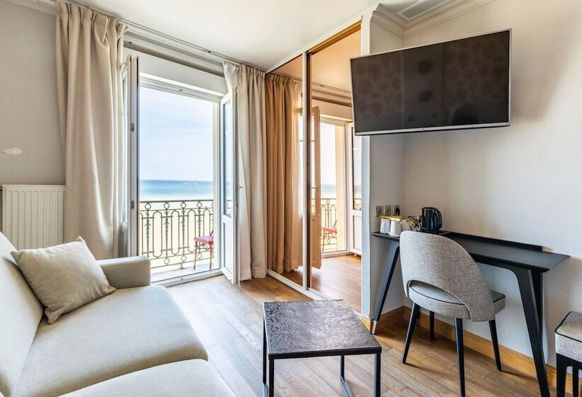 غرفة قياسية رباعية مطلة على البحر, Kyriad Saint Malo Centre Plage