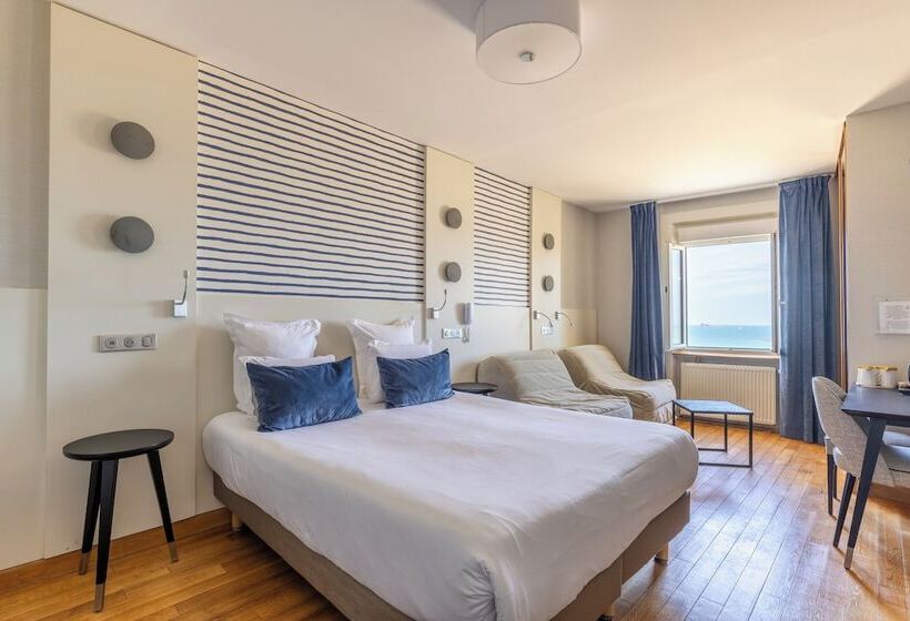 غرفة قياسية رباعية مطلة على البحر, Kyriad Saint Malo Centre Plage