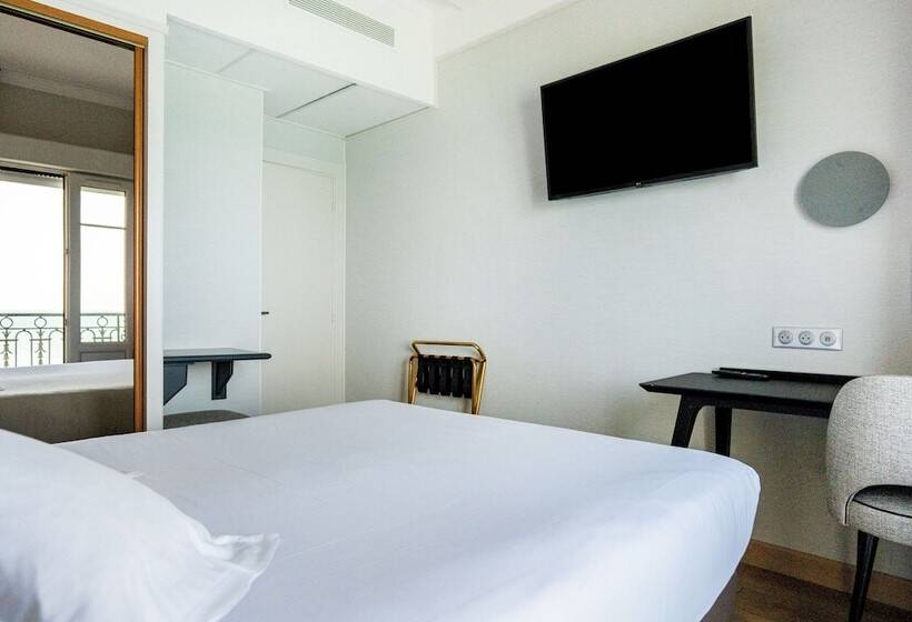 غرفة قياسية مطلّة علي البحر, Kyriad Saint Malo Centre Plage