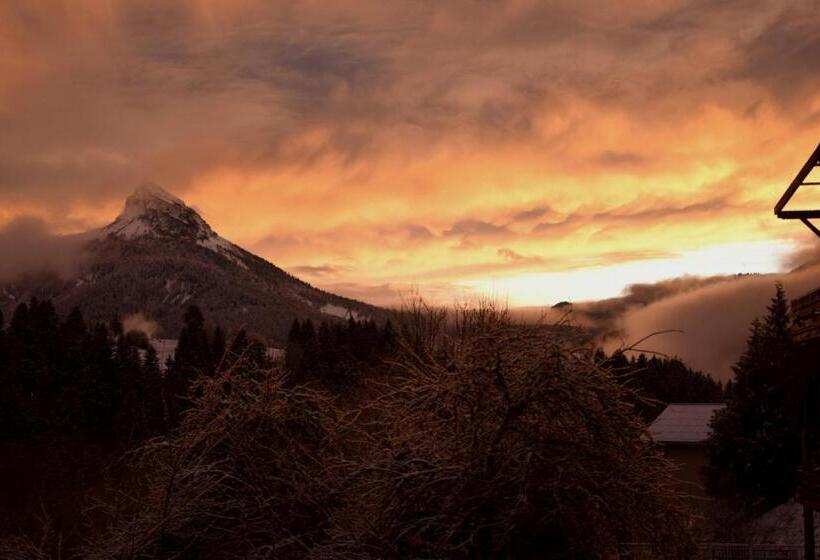 标准间, Le Beau Site