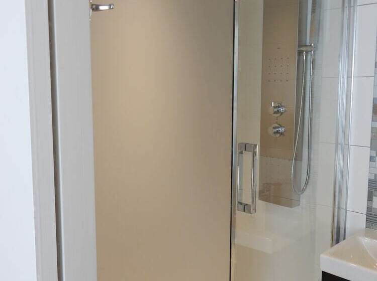 스탠다드 룸, Logis, Hôtel Au Chêne Vert, Saint Brieuc Nord