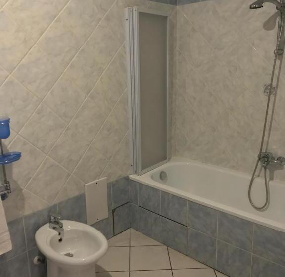 סוויטת ג'וניור עם מרפסת, Vesuvio